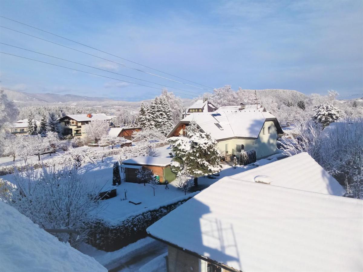 Kunterbunt Seehaus Appartement Faak am See Buitenkant foto