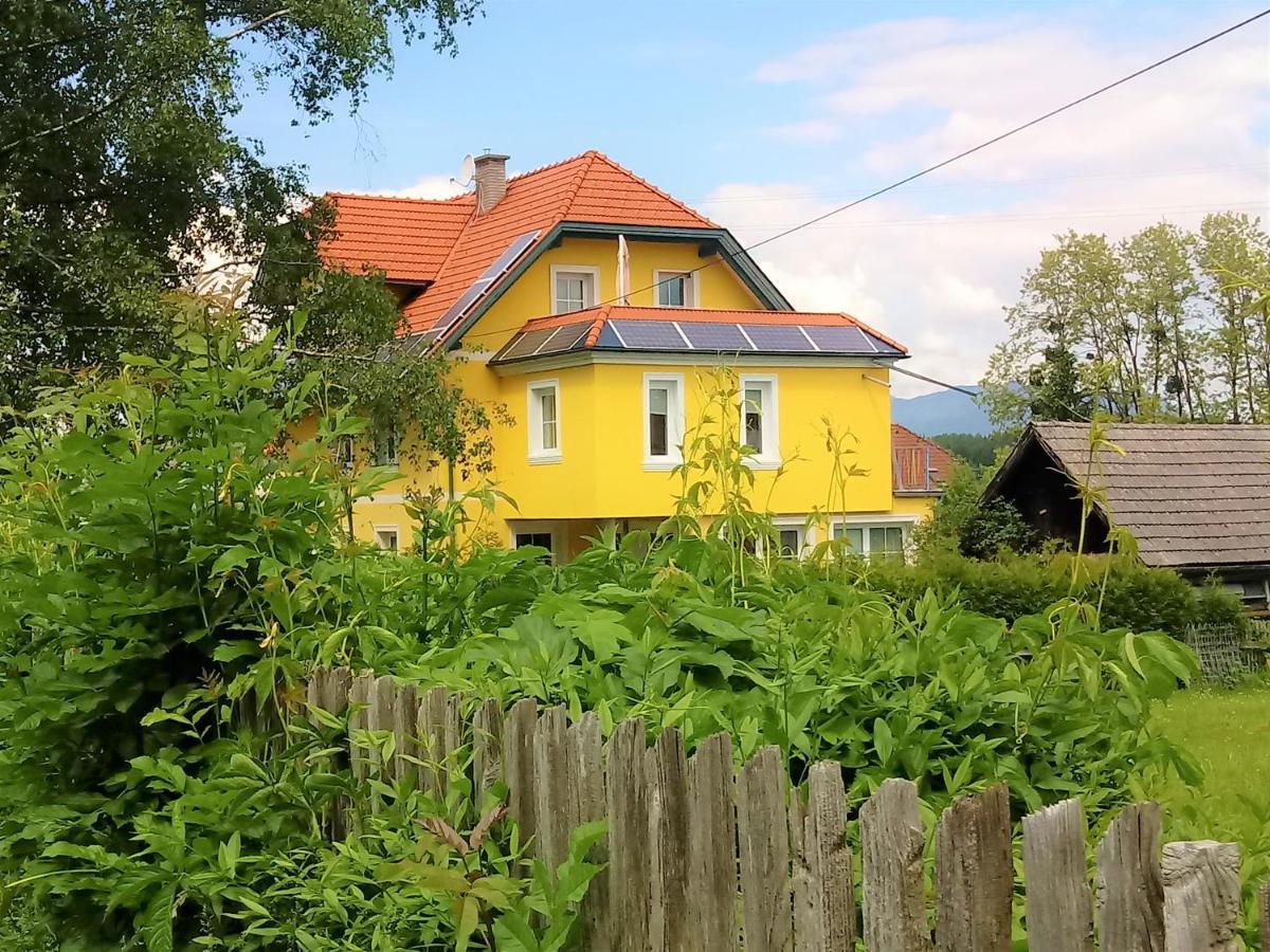 Kunterbunt Seehaus Appartement Faak am See Buitenkant foto