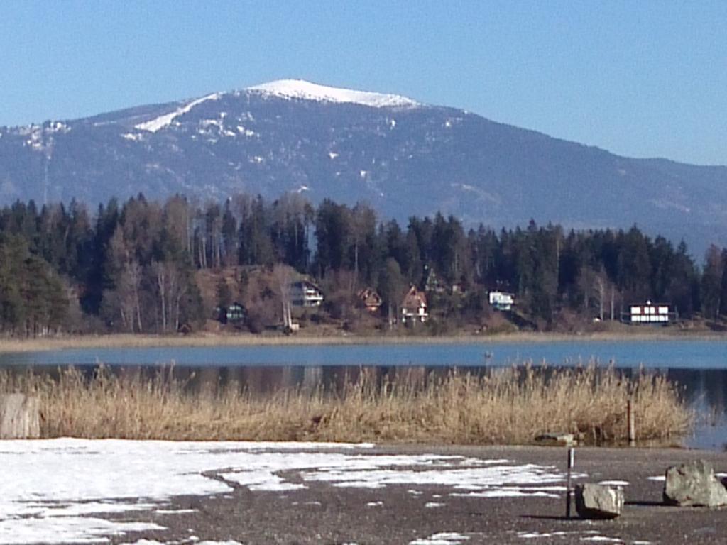 Kunterbunt Seehaus Appartement Faak am See Buitenkant foto